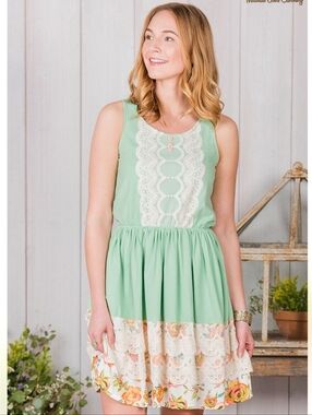 Matilda Jane Mint Floral Sleeveless Dress Medium